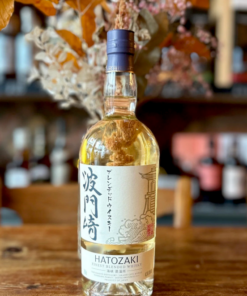 Alternative view of WHISKY HATOZAKI JAPANESE BLENDED 0,7L
